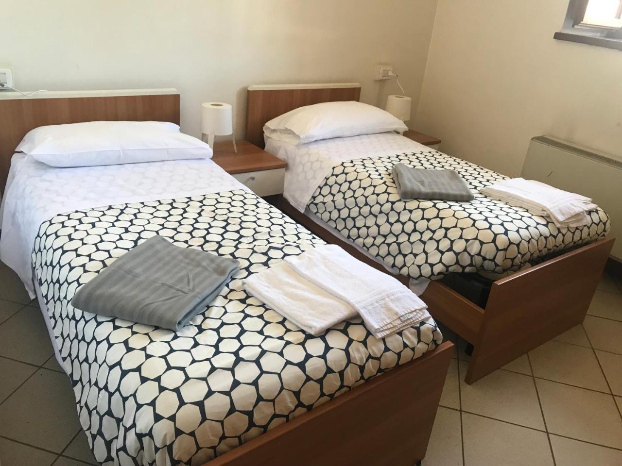 Albergo E Ostello Della Gioventu Biella Centro Storico Eksteriør bilde