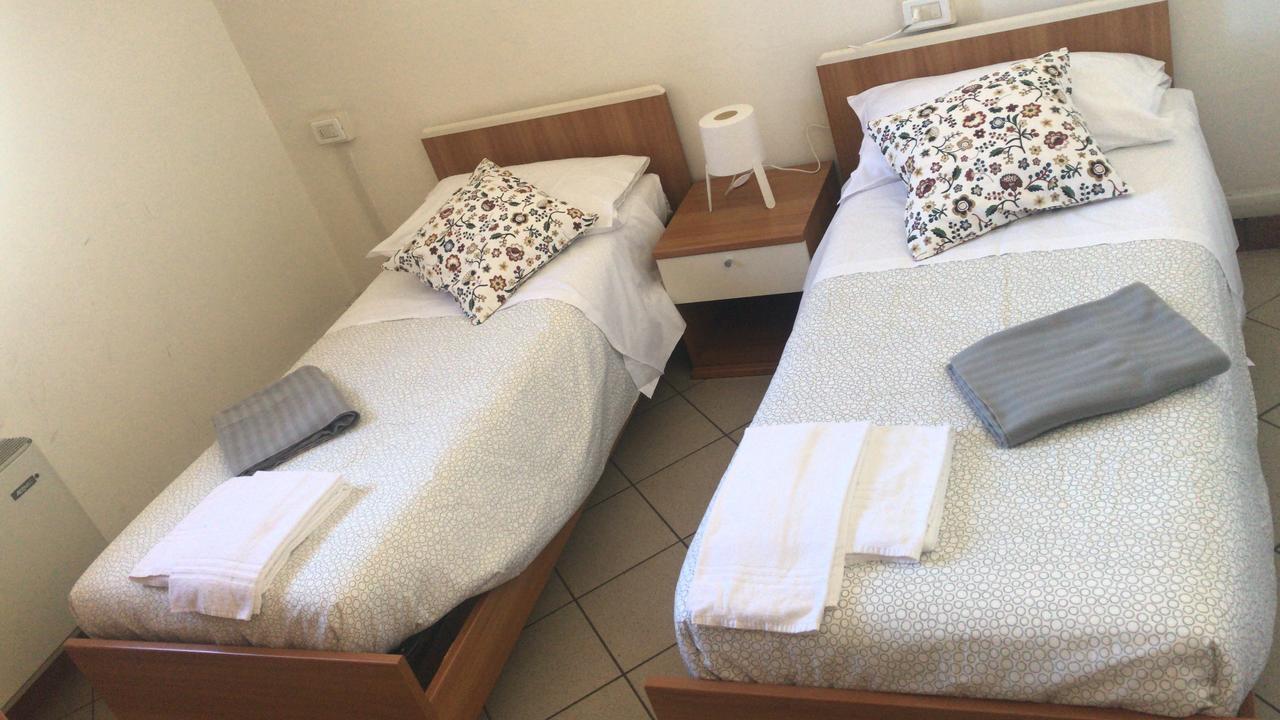 Albergo E Ostello Della Gioventu Biella Centro Storico Eksteriør bilde